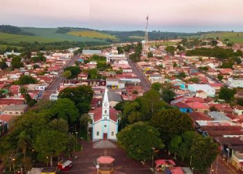 PREFEITURA DE ARANDU PROMOVE MUTIRÃO DE LIMPEZA COMO AÇÃO DE COMBATE À DENGUE