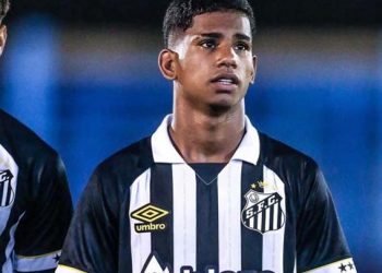 JOVEM ATLETA DE PIRAJU ENCAMINHA ASSINATURA DE CONTRATO PROFISSIONAL COM O SANTOS