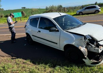 QUATRO CARROS SE ENVOLVEM EM ENGAVETAMENTO EM PIRAJU
