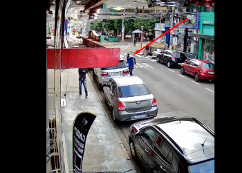 CÂMERAS FLAGRAM ROUBO DE VEÍCULO COM COLISÃO NO CENTRO DE AVARÉ; VEJA O VÍDEO
