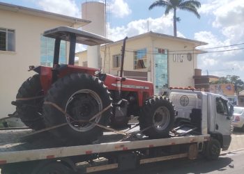 POLÍCIA CIVIL DE AVARÉ RECUPERA TRATOR FURTADO EM ITAÍ