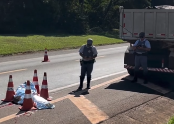 HOMEM MORRE ATROPELADO PELO PRÓPRIO CAMINHÃO NA SP-255 EM AVARÉ