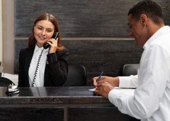 INSCRIÇÕES ABERTAS PARA CURSO GRATUITO DE RECEPÇÃO E ATENDIMENTO EM AVARÉ