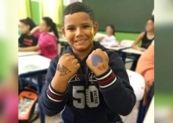 MORRE ADOLESCENTE QUE FRATUROU COLUNA AO CAIR EM REDE DE ESGOTO ENQUANTO ANDAVA DE BICICLETA