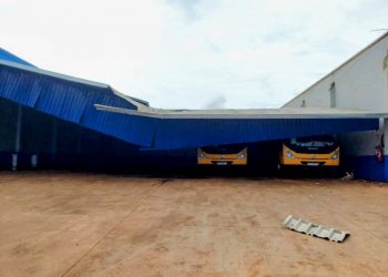 TEMPORAL CAUSA ESTRAGOS EM TAQUARITUBA E DANIFICA FROTA DE ÔNIBUS, AFETANDO TRANSPORTE DE IDOSOS