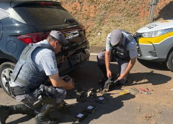 FUGA PELA CASTELO BRANCO TERMINA COM DOIS PRESOS E DESCOBERTA DE PEÇAS DE CAMINHÃO FURTADAS