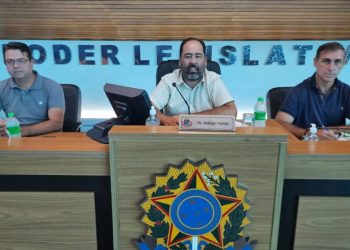 COMISSÃO PROCESSANTE DA CÂMARA DE AVARÉ REBATE ACUSAÇÕES DE SIGILO E REFORÇA TRANSPARÊNCIA NA APURAÇÃO CONTRA PRESIDENTE DA CASA