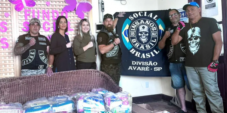 INSANOS MOTO CLUBE ENTREGA MAIS DE 400 QUILOS DE ALIMENTOS AO FUNDO SOCIAL DE AVARÉ