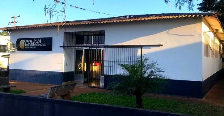 SUSPEITO DE ABUSAR ENTEADA FOGE DA POLÍCIA, ATENTA CONTRA A PRÓPRIA VIDA E MORRE EM MANDURI