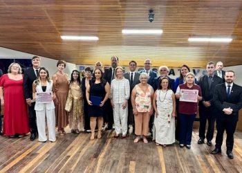CÂMARA DE AVARÉ CELEBRA 150 ANOS E HOMENAGEIA MULHERES COM TÍTULO DE MULHER BENEMÉRITA