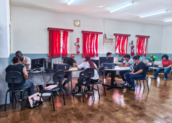 PREFEITURA DE ARANDU RECEBE EQUIPE DA CDHU PARA MUTIRÃO DE RENEGOCIAÇÃO HABITACIONAL