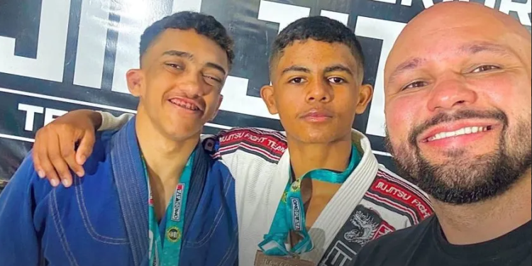 ATLETAS DE AVARÉ CONQUISTAM TÍTULOS EM COMPETIÇÃO REGIONAL DE JIU-JITSU