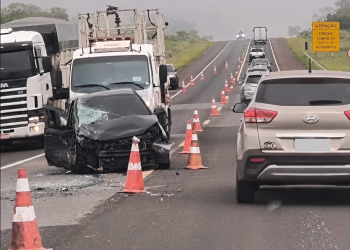 NEBLINA REDUZ VISIBILIDADE E PROVOCA ACIDENTE NA SP-255