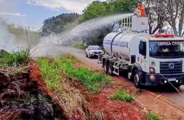 HOMEM É DETIDO APÓS CONFESSAR QUE RECEBEU PROMESSA DE PAGAMENTO PARA PROVOCAR INCÊNDIOS EM ESTRADA VICINAL