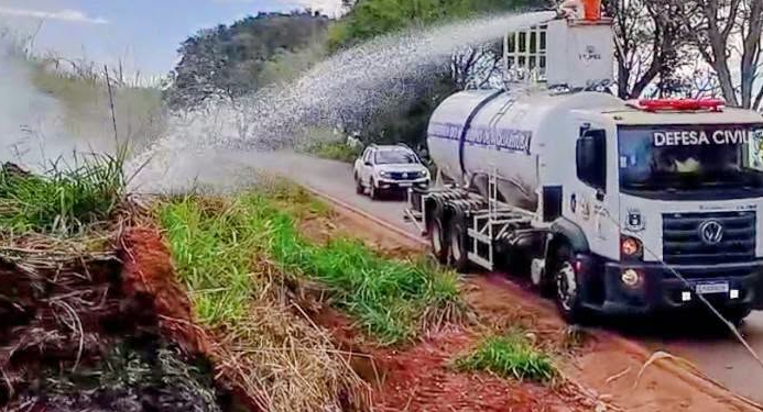 HOMEM É DETIDO APÓS CONFESSAR QUE RECEBEU PROMESSA DE PAGAMENTO PARA PROVOCAR INCÊNDIOS EM ESTRADA VICINAL