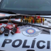 PAI E FILHO SÃO PRESOS APÓS PM ENCONTRAR DROGAS, ARMAS E MUNIÇÕES DURANTE OPERAÇÃO POLICIAL
