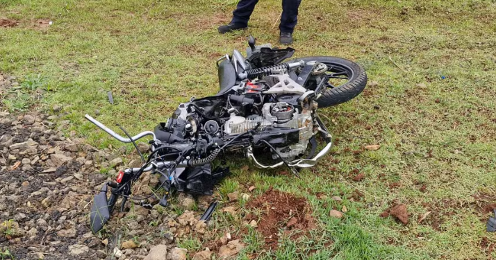 MOTOCICLISTA MORRE APÓS BATER DE FRENTE COM CAMINHÃO EM RODOVIA DA REGIÃO