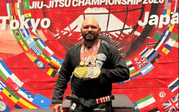 ATLETA DE AVARÉ SOBE AO PÓDIO TRÊS VEZES NO MUNDIAL DE JIU-JÍTSU NO JAPÃO