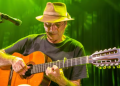“MUITO HONRADO”: ALMIR SATER RETORNA À FAMPOP APÓS QUASE 40 ANOS E DESTACA IMPORTÂNCIA DO FESTIVAL EM AVARÉ