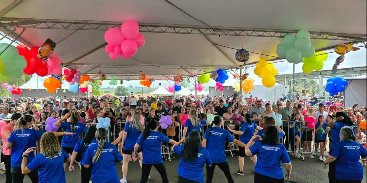 ITATINGA PROMOVE FESTA COM BRINCADEIRAS E ATRAÇÕES PARA CELEBRAR O DIA DAS CRIANÇAS